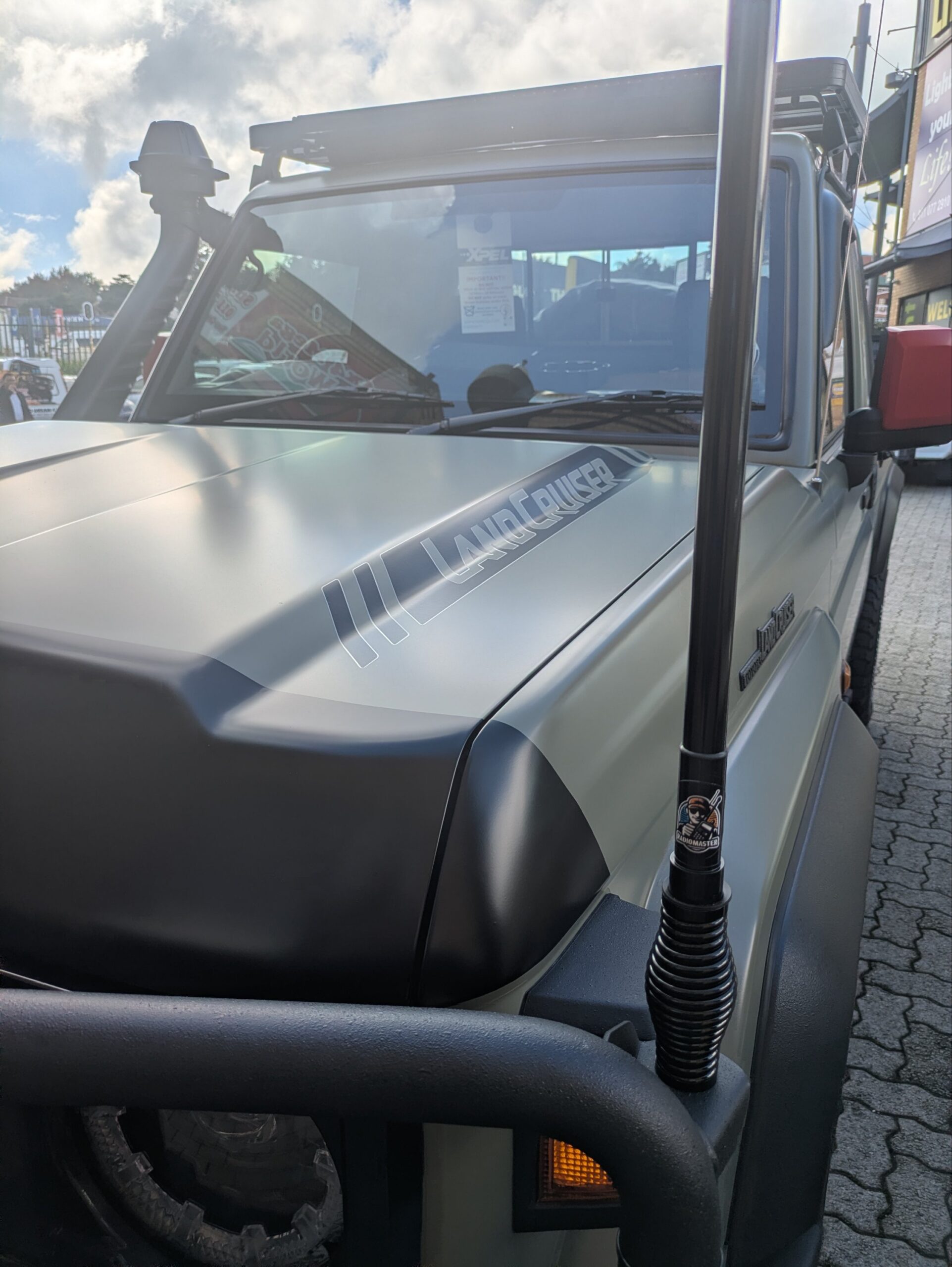 Off-Road 4X4 Mobile Radio Antenna 75cm Dualband - Image 3
